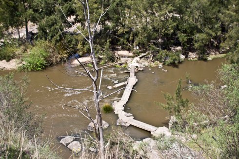 Looking down at the footbridge over the Molonglo River